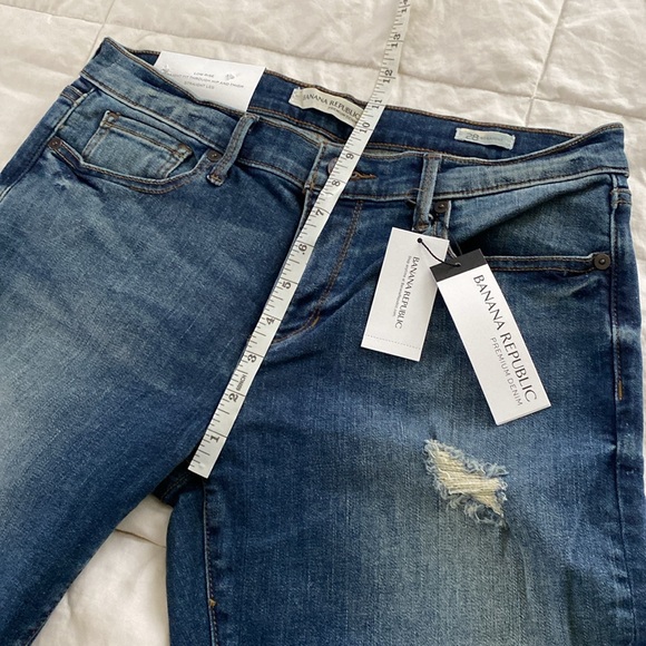 Banana Republic Low Rise Jeans Straight Fit, Straight Leg Size 28 NWT - Picture 10 of 10